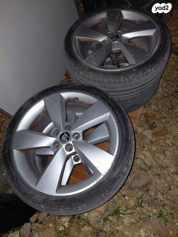 feedItemObj.data.row_1