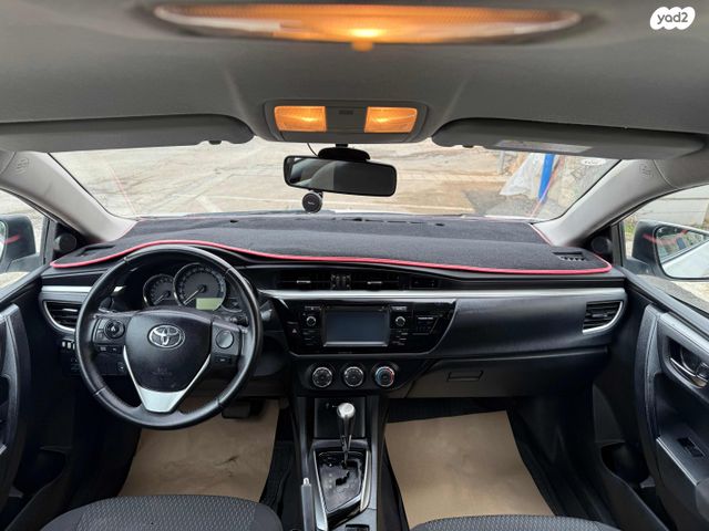 מודעת רכב טויוטה קורולה 2