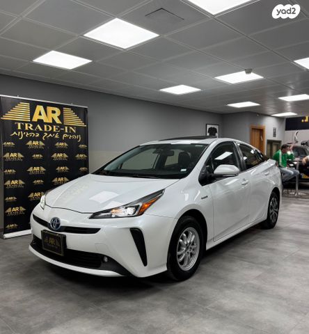 מודעת רכב טויוטה פריוס