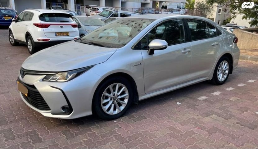 מודעת רכב טויוטה קורולה