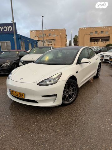 מודעת רכב טסלה מודל 3