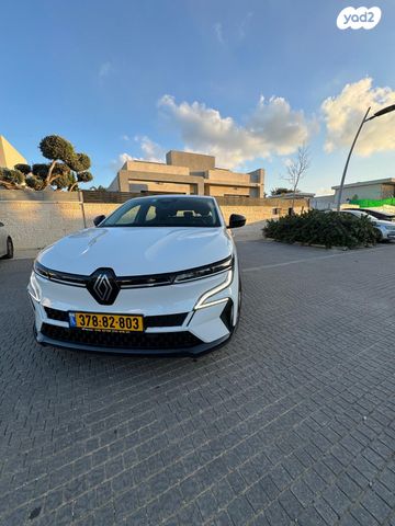 מודעת רכב רנו מגאן E-Tech