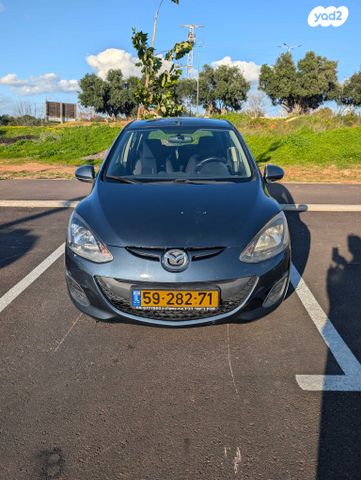 מודעת רכב מאזדה 2