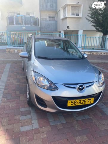 מודעת רכב מאזדה 2