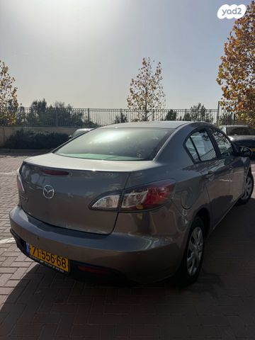 מודעת רכב מאזדה 3