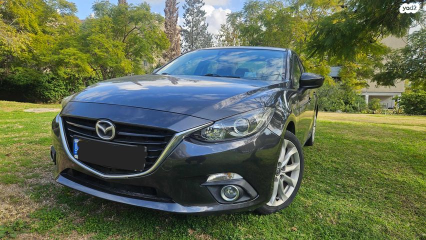 מודעת רכב מאזדה 3