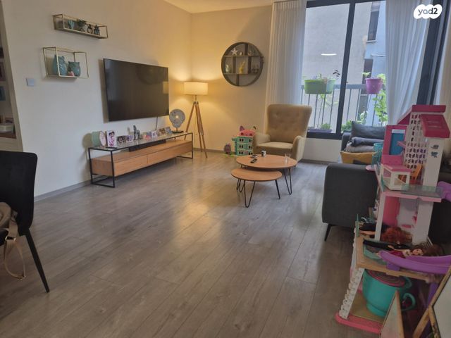 קרית שמונה 44