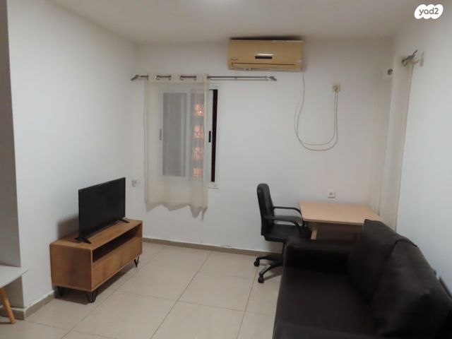 דרך שמשון 16