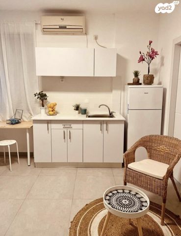 שדרות גלוסקין 23