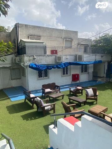 חיים הרצוג 9