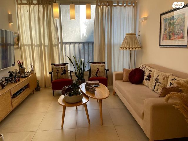 סמטת הדרור 26