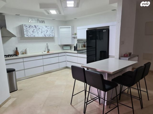 שלמה סקולסקי 22