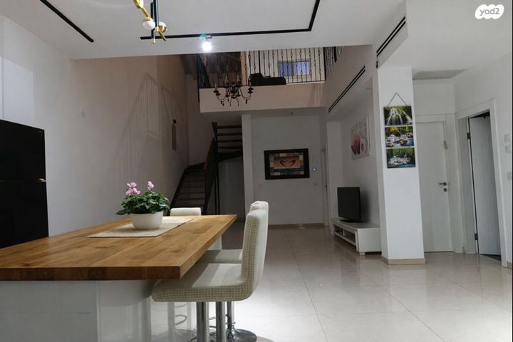 משעול השושן 56