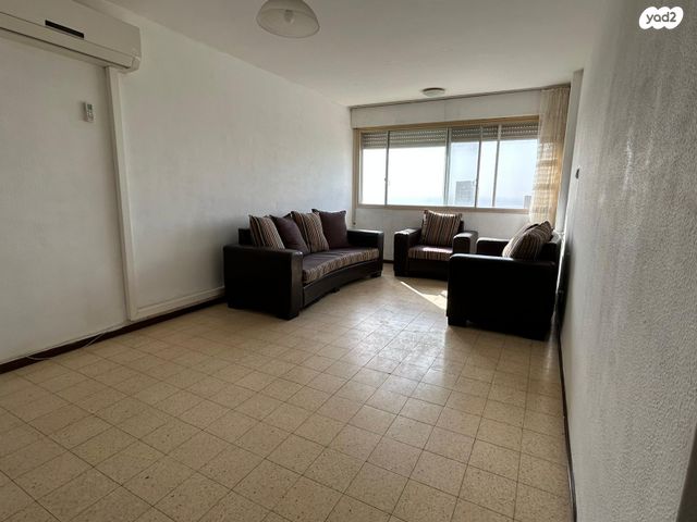 אסתר המלכה 30