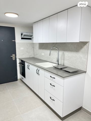 ויליאם פרל 18