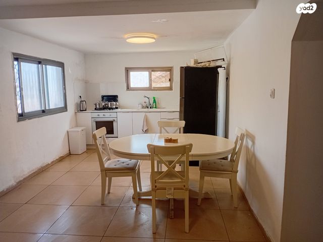 מלכי ישראל 12