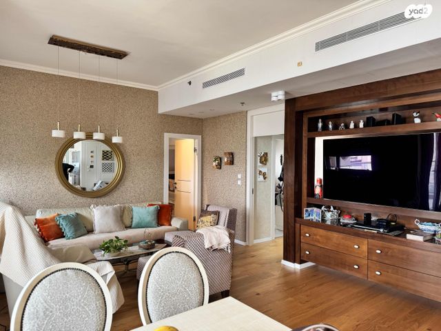 גולדה מאיר 13