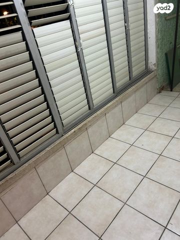 הרב הרצוג 28