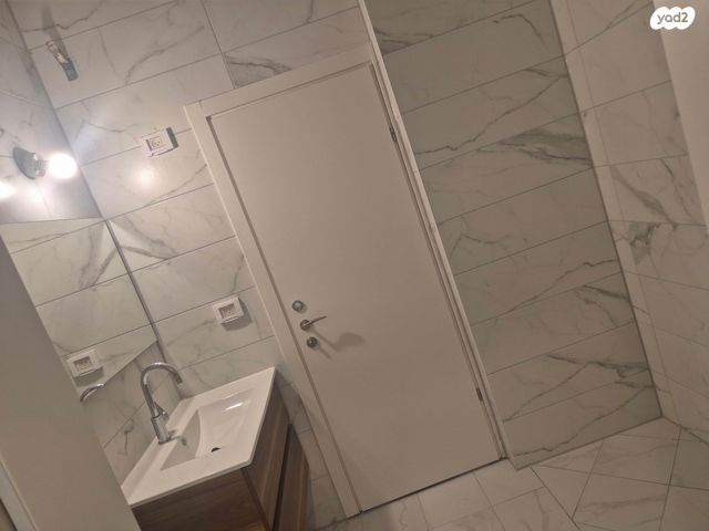 הרב מרדכי אליהו 15