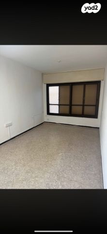 יצחק בן צבי 18