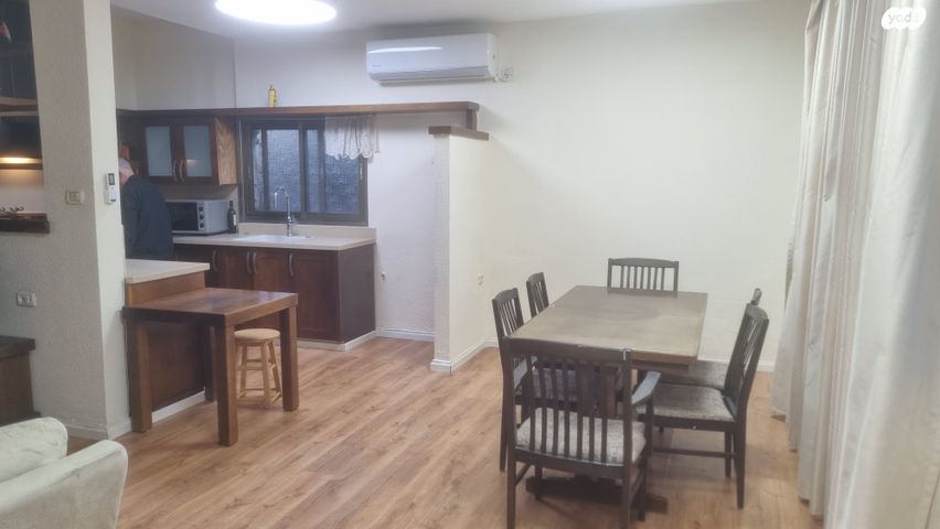 שדרות רוטשילד 86