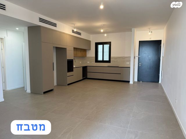 יצחק שמיר 28