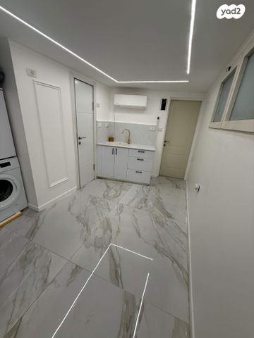 ארתור הנטקה 55