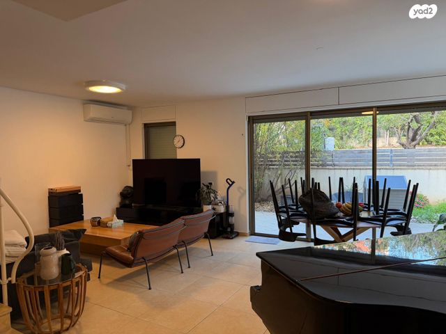 גני צהלה, רמות צהלה