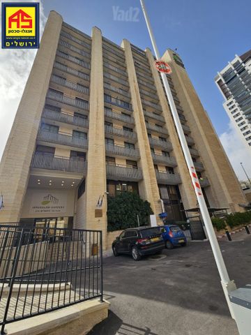 דירה למכירה בירושלים (תיווך) — 3