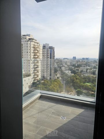 דירה למכירה בתל אביב יפו (תיווך) — 2
