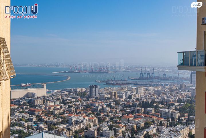 שניים בנובמבר 