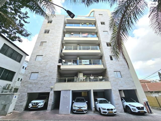 האלוף נחמיה תמרי 8