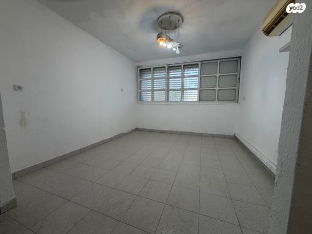 פנחס רוטנברג 16