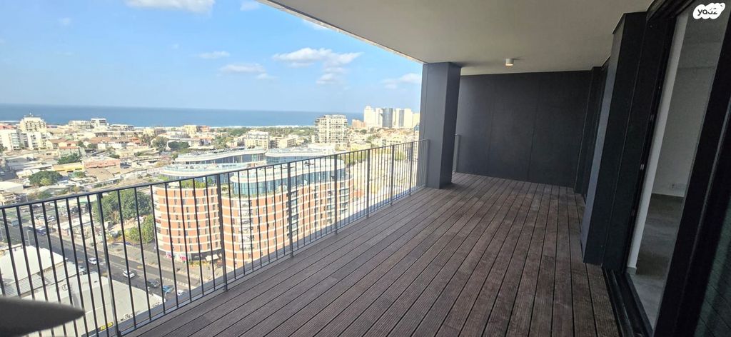 גבעת הרצל, אזור המלאכה יפו