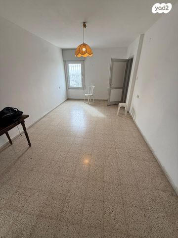 אריה ל. קובובי 