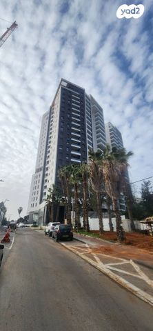 בית גוברין 15