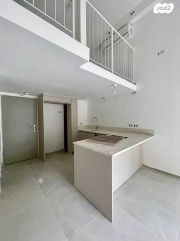 הרב יצחק ידידיה פרנקל 