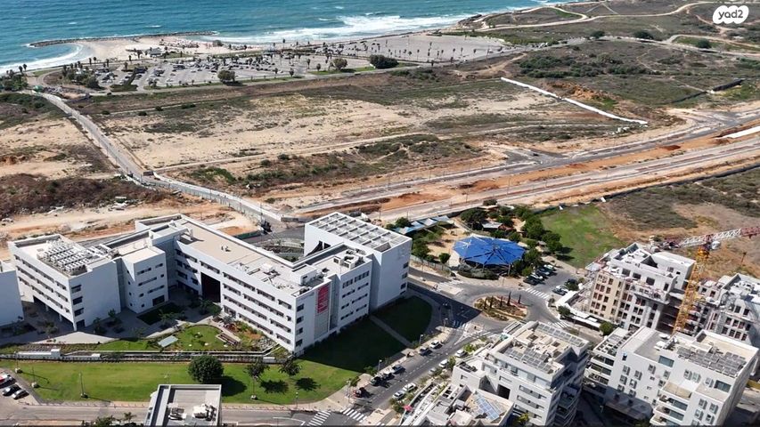 הגוש הגדול, רמת אביב החדשה, נופי ים