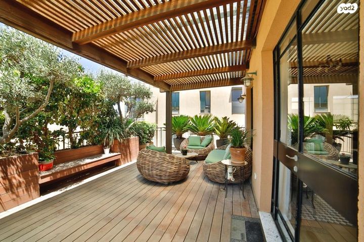 עג'מי, גבעת העליה