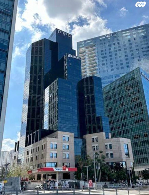 דרך מנחם בגין 154