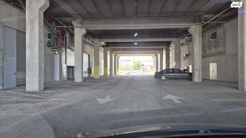 אזור תעשיה, בית הסוהר המרכזי