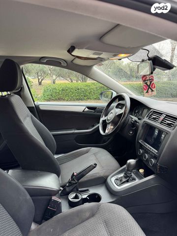 מודעת רכב פולקסווגן ג'טה