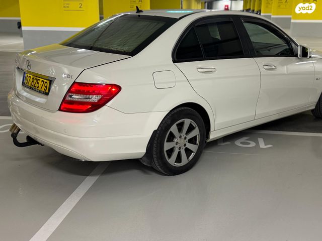 מודעת רכב מרצדס-בנץ C-class