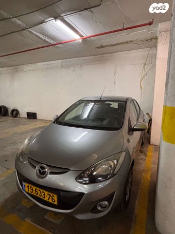 מודעת רכב מאזדה 2