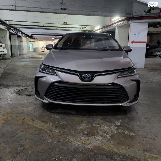 מודעת רכב טויוטה קורולה