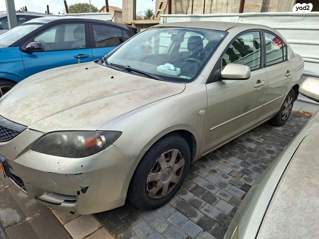 מודעת רכב מאזדה 3