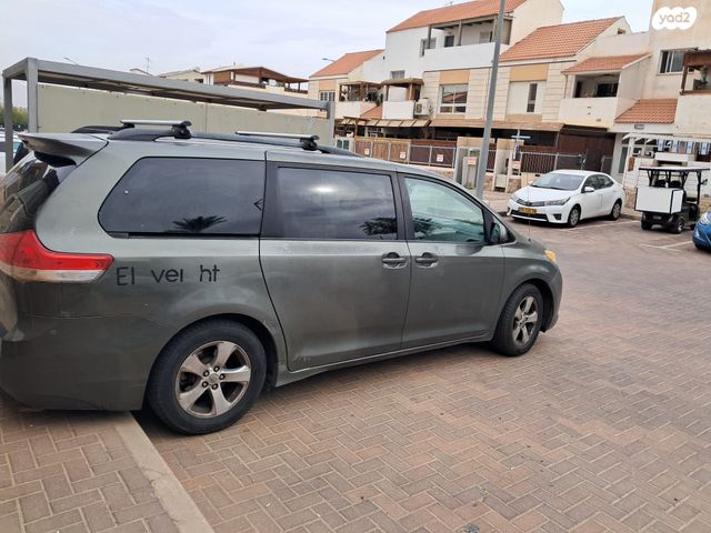 מודעת רכב טויוטה סיינה