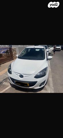 מודעת רכב מאזדה 2