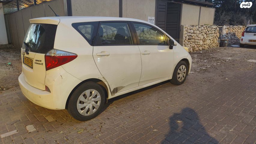 מודעת רכב טויוטה ורסו-S