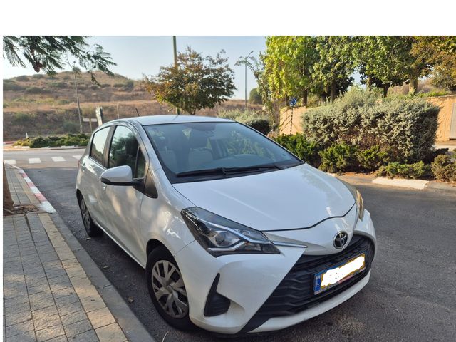 מודעת רכב טויוטה יאריס